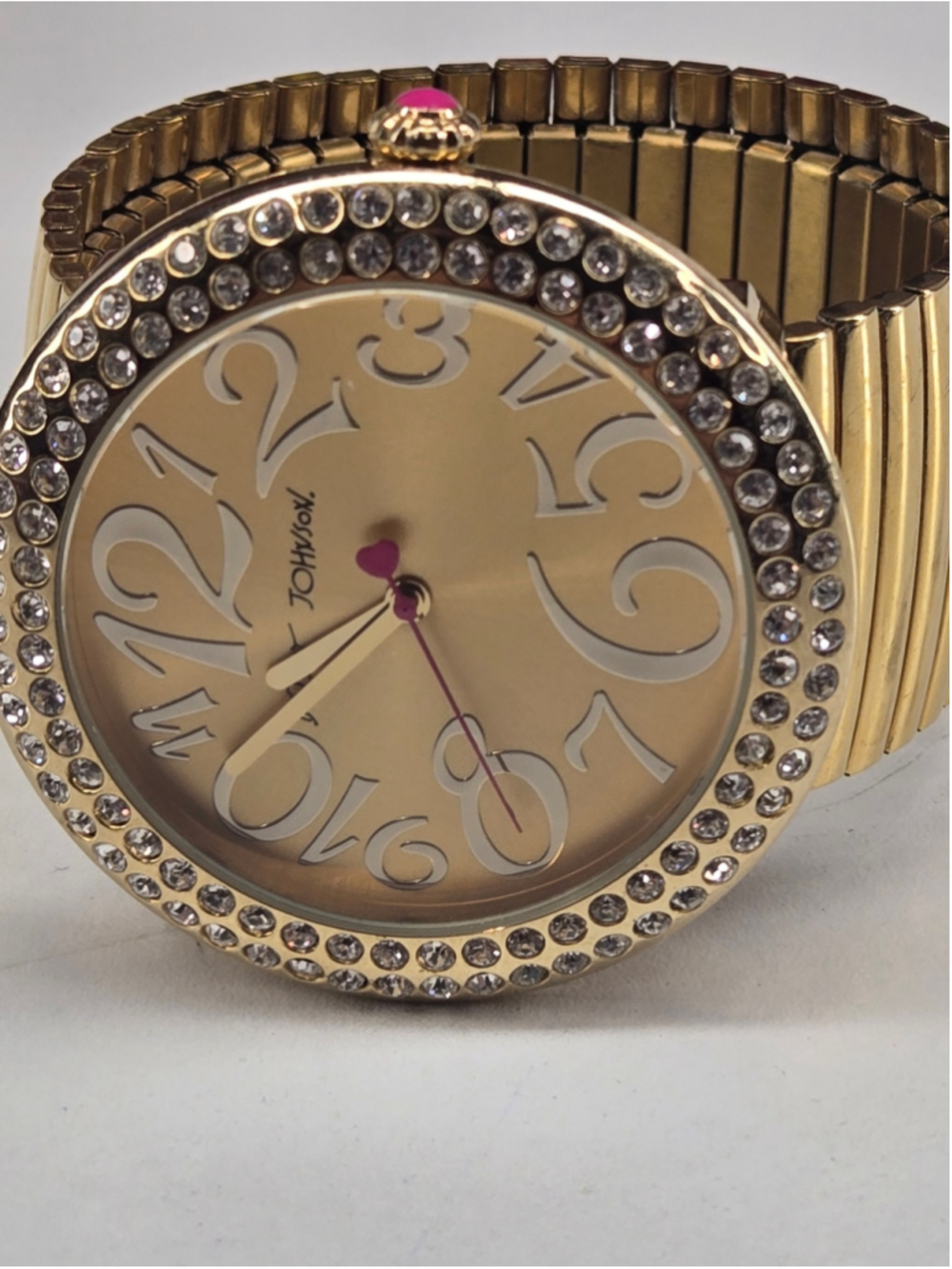 Betsey Johnson Watch Gold Tone Rhinestone Bezel Stretch Band Working Battery - Picture 5 of 9
